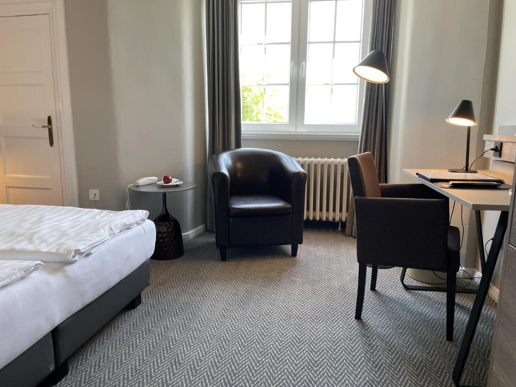 Kurhaus Hotel 비크아프포르 외부 사진