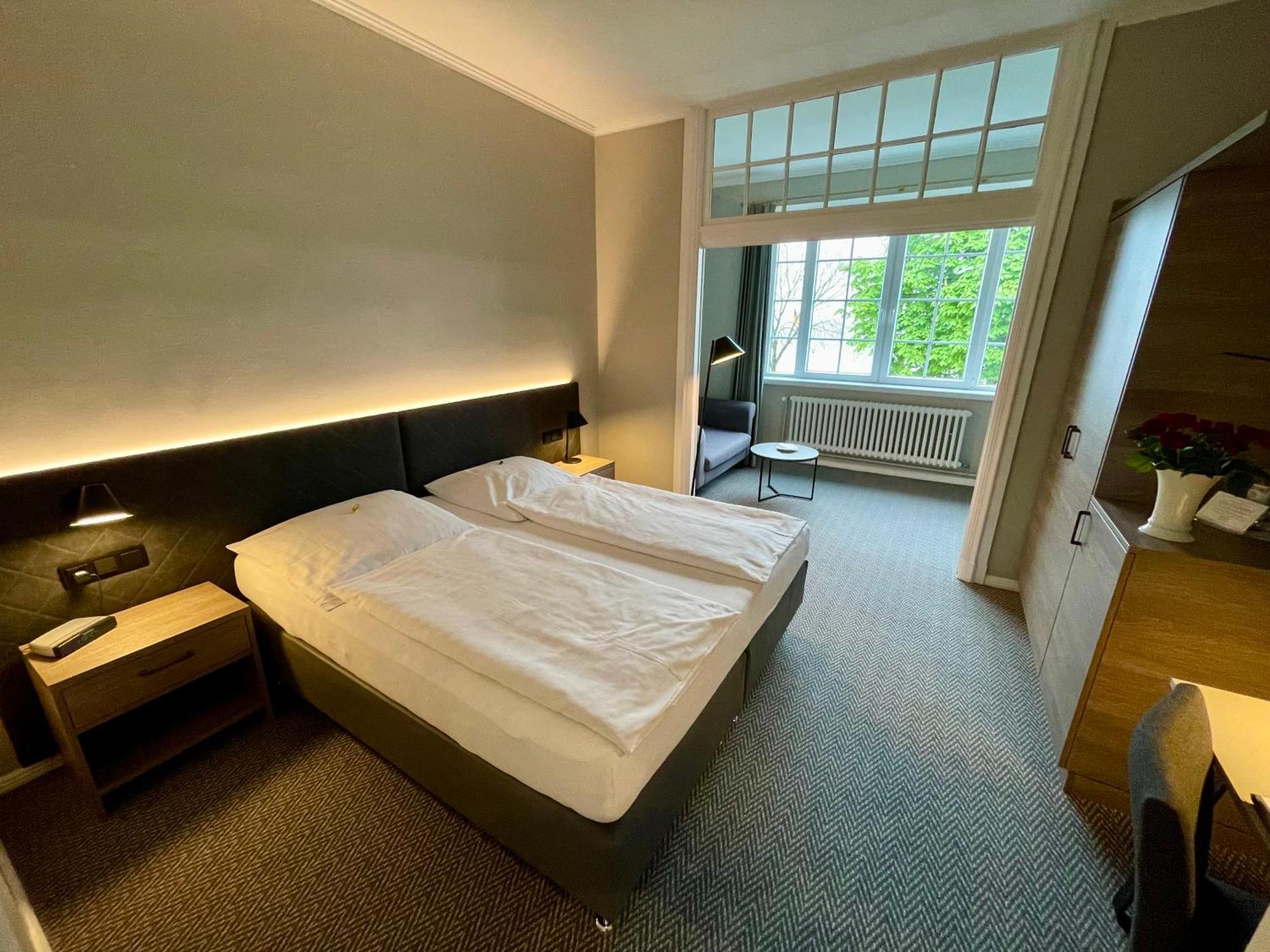 Kurhaus Hotel 비크아프포르 외부 사진